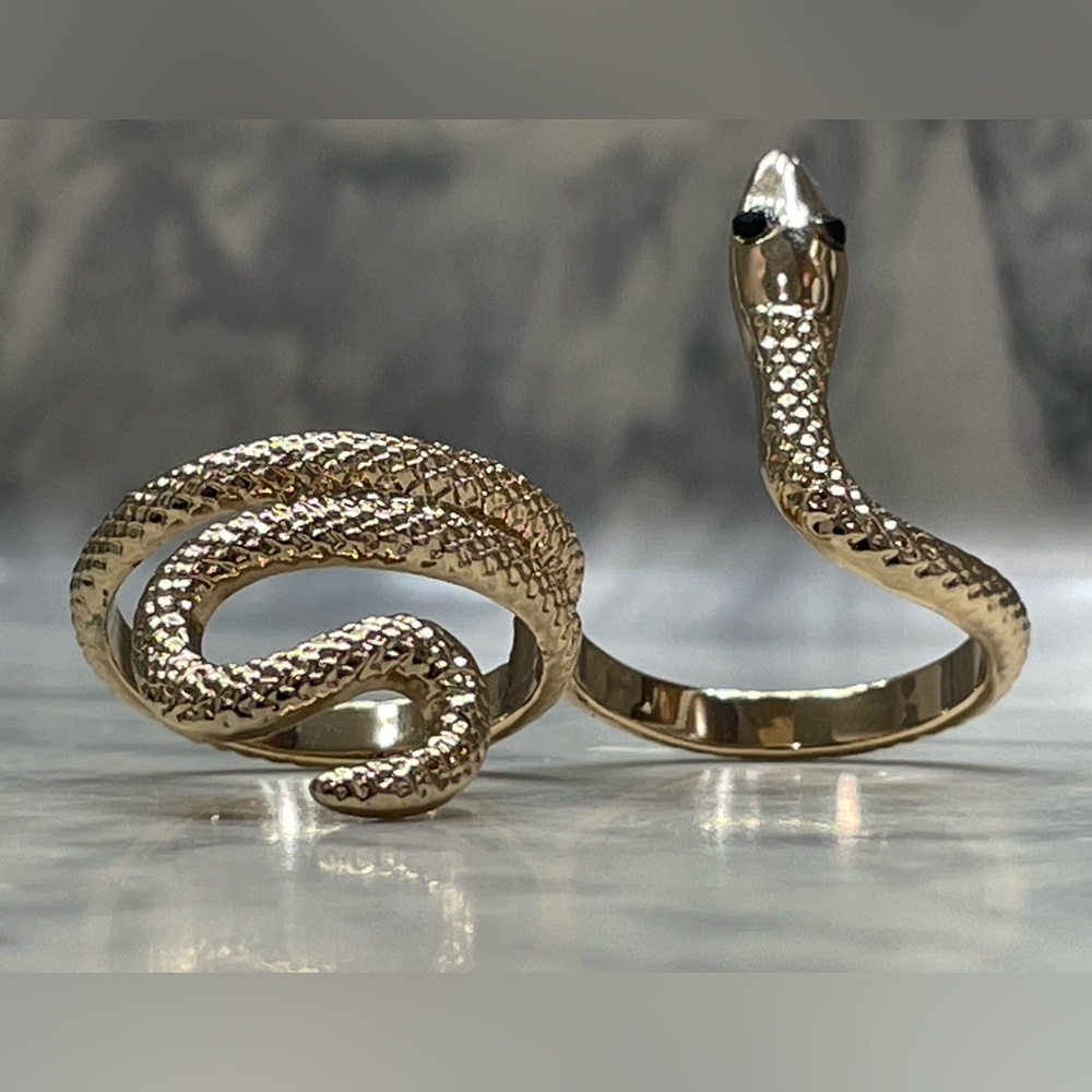 Unique Gold Tone Double Finger Snake Ring Size 7.75 Serpent Wrap Statement Ring - Picture 8 of 15